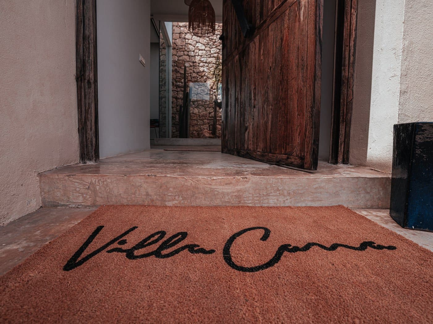 Villa entrance with the signature Villa Cama doormat